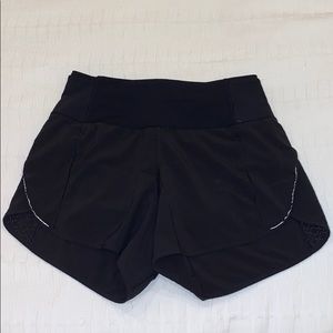 lululemon black 3 inch inseam shorts size 4